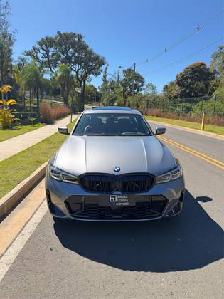 BMW 320i 2.0 16V TURBO FLEX M SPORT AUTOMÁTICO BMW 320i 2.0 16V TURBO FLEX M SPORT AUTOMÁTICO